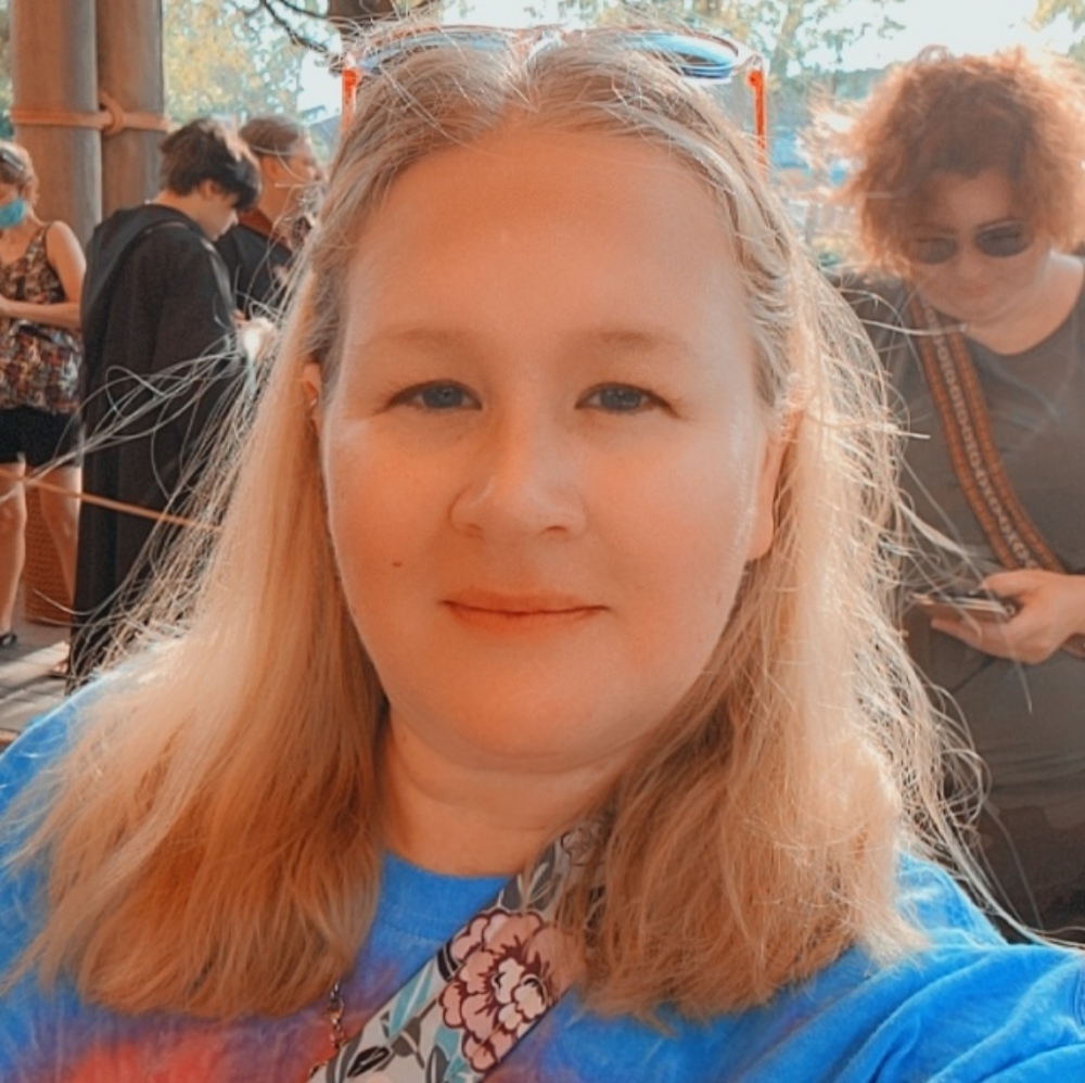 Meet your Posher, Denise